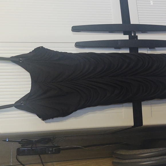 Talent Black Dress - Picture 4 of 4